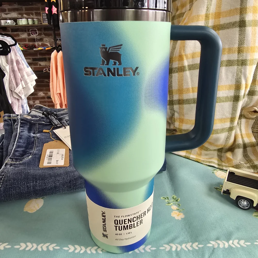 Stanley Tumblers in Multiple Colors - Picture 4 of 7